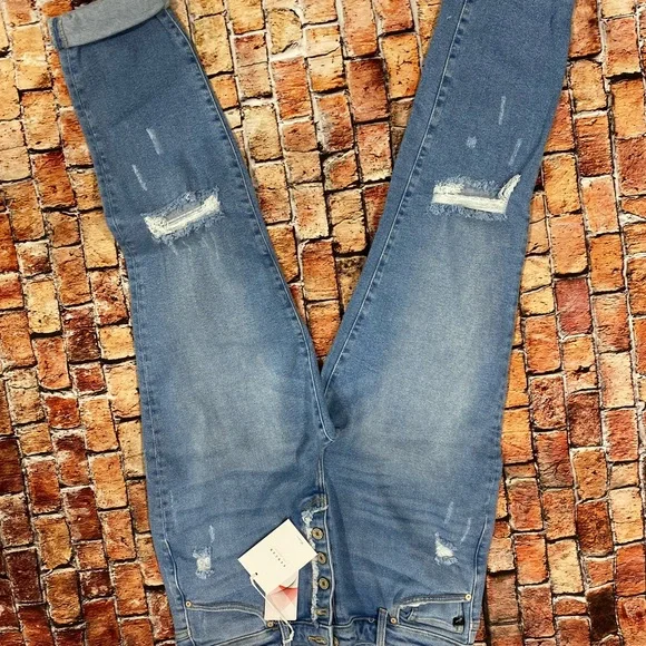 NWT Kancan hi-rise cuffed Mom Jean - Picture 8 of 8